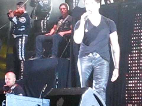 ALEJANDRO FERNANDEZ EN OVIEDO EL 15-07-2010 - GUADALAJARA - POPURRI.avi