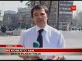 En el contexto de la manifestación nacional de la Central Unitaria de Trabajadores realizada el miércoles 29 de Agosto de 2007, el Senador socialista Alejandro Navarro es agredido por la espalda por un carabinero.