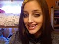 Western Girl Singing Hindi Song on Cam