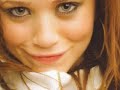 video dedicado a mary kate olsen... la admiro mucho, ella es realmente asombrosa. hize el video con muchisimo amor (y con one true media xd).. disfrutenlo!
---------
a mary kate olsen video! i admire mk, she's gorgeous, amazing. i did the vid with much love (and with one true media lol)... enjoy it!