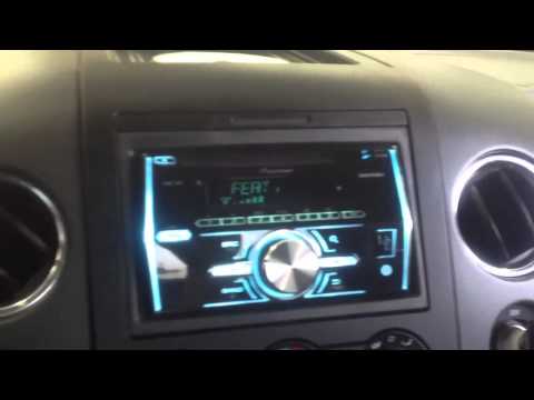 how to play an ipod in a car with a cd player