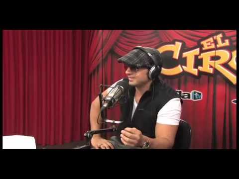 Luis Fonsi @ El Circo de La Mega (Entrevista) (2012) -