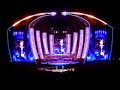 Robbie Williams Live @ Budapest - Bee Gees comedy