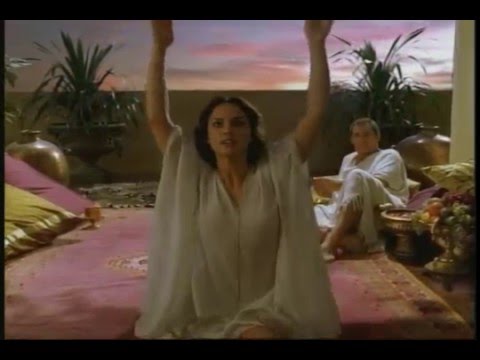 Leonor Varela - Cleopatra