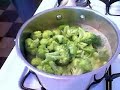 Broccoli Soup with Cheddar Croutons
