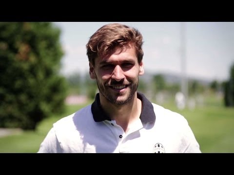Dentro lo spogliatoio - Dentro del vestuario -Inside the dressing room.  Fernando Llorente