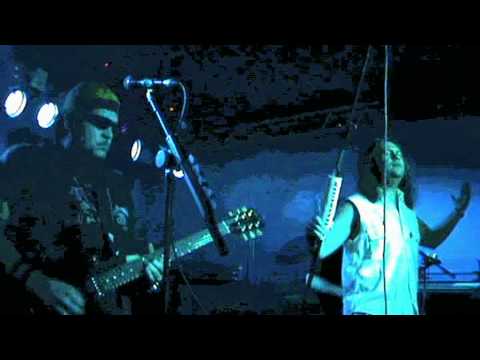 SAÑA VIDEOCLIP - BAJO EL YUGO - SALA SILIKONA
