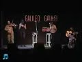 vicky luna y alba molina, con ricardo moreno a la guitarra y fernando clemente el shinito al violin, hacen 'menos que ma�ana' en la galileo