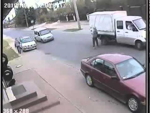 Ivre survit miraculeusement d'accident Ivre survit miraculeusement d'accident