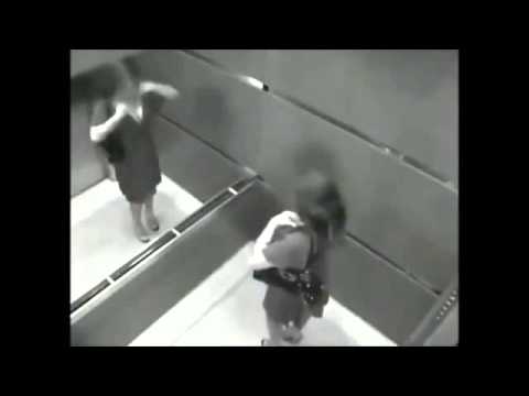 3Телочка в лифте голая секс