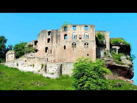 Rheinland Pfalz - Die Ruine der Burg Frankenstein steht auf einem Bergsporn oberhalb der Gemeinde Frankenstein in Rheinland-Pfalz und gehört zu dem Typus der Spornburgen. Ihre...