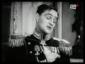 Zabawny instruktaż kroków tanga w wykonaniu Adolfa Dymszy w filmie 