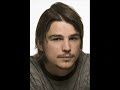 Josh Hartnett-buttons