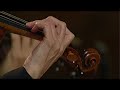 stereo: http://br.youtube.com/watch?v=rxcltxqypdo&fmt=18

les el�mens:

1. le cahos.

musica antiqua k�ln.

dir. reinhard goebel.

jean f�ry rebel was an innovative french baroque composer and violinist.

rebel was a student of the great composer jean-baptiste lully. by 1699 rebel had become first violinist of the acad�mie royale de musique (royal academy of music) and at the op�ra. rebel went to spain in 1700. upon his return to france in 1705 he was given a place in the 24 violons du roy (violins of the king). rebel served as court composer, ma�tre de musique at the acad�mie, and director of the concert spirituel.

in honor of his teacher, rebel composed le tombeau de m. lully. some of rebel's compositions were choreographed 