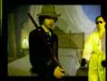 Voir le clip video de Elevator Music - beck