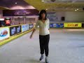 PATINANDO POR UN HUESO