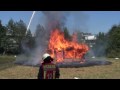 Schauübung der Feuerwehr Bergisch Gladbach mit einem Brandhaus