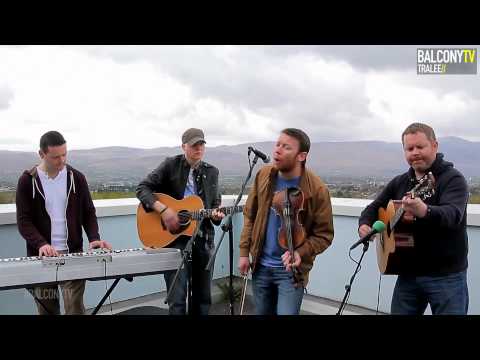balconytv - Oracle performing 'What Are We Doing To Each Other' on BalconyTV Subscribe to us right now at - http://bit.ly/subscribetoBalconyTV 'Like' us on Facebook - ht...
