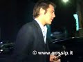 il principe emanuele filiberto di savoia beccato da gossipnews in dolce compagnia. la bella donna non � la moglie clotilde courau, ma una misteriosa bionda. i due fanno di tutto per sviare i media al party della tre, ma la situazione � a dir poco sospetta...
