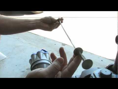 how to unclog dyson dc14