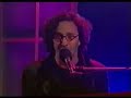 programa ese amigo del alma, que se emitia por canal 13,..tiene la particularidad que se lo ve a lito vitale tocando unos de sus instrumentos predilectos, la bateria. fito, al piano, vadala en bajo...maestros!!!. creo que este video no salio al aire, quizas debido a unos peque�os 