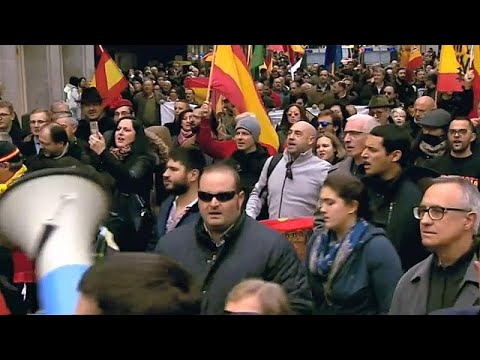 Spanien: FEMEN strmen Franco-Gedenkveranstaltung