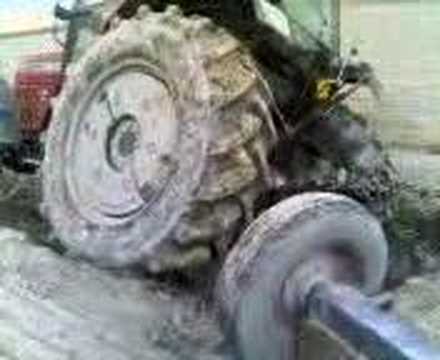 3.085 - MF 3085D the river is correcting in Turkey... MF 3085D ırmak düzeltiyor... Driver:Mehmet SAMANCI Video:Ali SAMANCI konyaligencciftci...