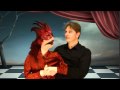 Poppenspeler Vincent Mens met de promofilm van de site Mensprodukties - Computer.m4v