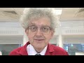 With crude oil still gushing into the Gulf of Mexico, we look at why oil and water shouldn't mix? More chemistry at www.periodicvideos.com