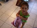Ayudando a mami Ayudando a mami