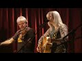 Emmylou Harris - The Darkest Hour Is Just Before Dawn (2007) Emmylou Harris - The Darkest Hour Is Just Before Dawn (2007)