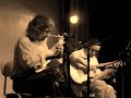 gaston avila y juan flores: charango y guitarra