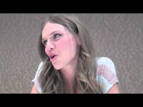 Tracy Spiridakos Talks Revolution With Press At Comic Con 2012
