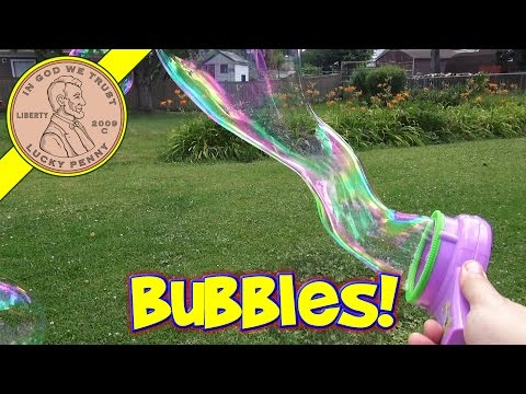 Fair(y) - Time to go outside and make some Bubbles with our Tinker Bell Bubble Fan! Bubbles in the sun, nothing better then that! Buy Here ▷ http://luckypennyshop.com/disney-fairies-tinkerbell-bubble-fan...