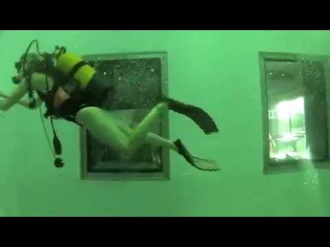 Nemo 33  Nov 2011