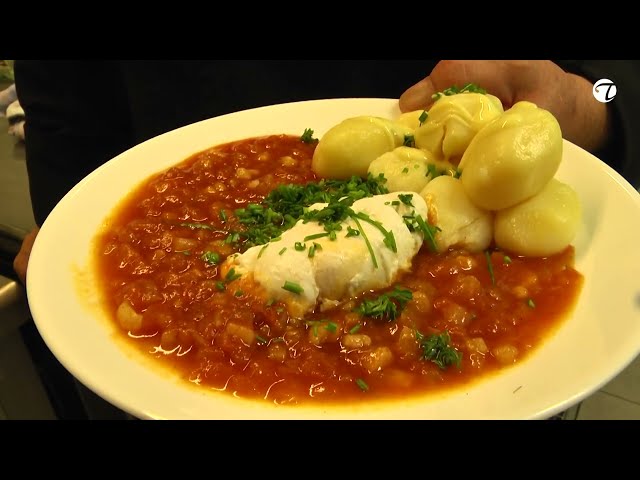 Verlorene Eier „Erzgebirgische Art" oder Pochierte Eier mit Tomatensoße á la "DDR"