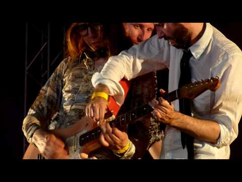 3 guys 1 guitar - The Hoax live at Bospop, The Netherlands, 10th of July 2010.