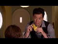 Weeds S02E03 Last Tango in AgresticAndy dostal od Nancy za úkol vysvětlit Shanovi masturbaci. Podívejte se, jak se s tím vypořádal.