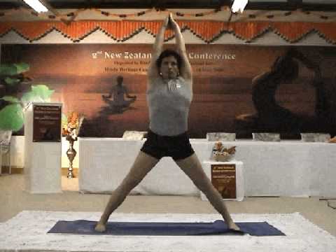 Glenn Ceresoli Iyengar Yoga demo pt1