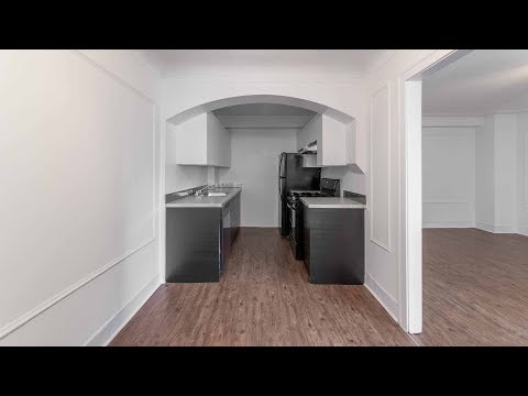 A pet-friendly, updated 1-bedroom on the Lincoln Park / Lakeview border A pet-friendly, updated 1-bedroom on the Lincoln Park / Lakeview border