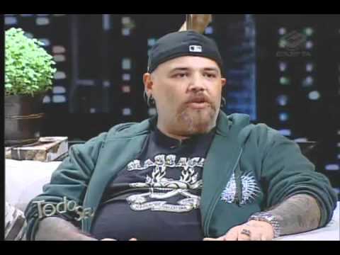 gordo - Para uma agradável conversa sobre sua carreira e os 30 anos da banda Ratos de Porão, Ronnie Von recebe em seu programa o músico e apresentador João Gordo.