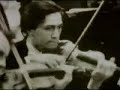 furtwangler dirige la novena sinfon�a de beethoven para conmemorar el cumplea�os de adolf hitler el 20 de abril.
   (http://socialismoeuropeo.blogspot.com)