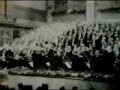 furtwangler dirige la novena sinfon�a de beethoven para conmemorar el cumplea�os de adolf hitler el 20 de abril.
   (http://socialismoeuropeo.blogspot.com)