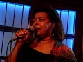 LUCIA HELENA CORREA canta CARTOLA