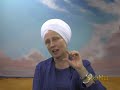 www.SikhNet.com/dvd - Shanti Kaur tells the history of how Guru Gobind Singh came to Hazur Sahib, how Maharaja Ranjit Sing built it up, and ultimately where the 10th Guru passed the Guruship on to the Siri Guru Granth Sahib