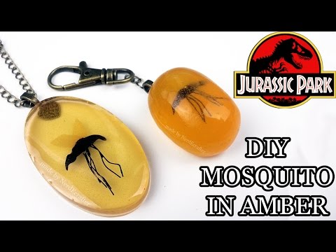 JURASSIC PARK MOSQUITO IN AMBER