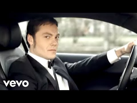 Tiziano Ferro: Indietro (Music video by Tiziano Ferro performing Indietro)