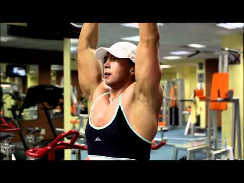 female bodybuilder