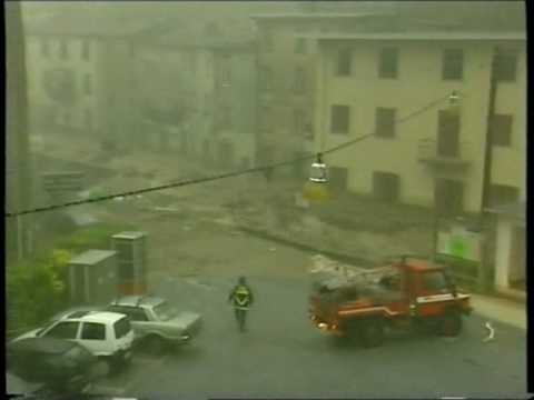 Cardoso - sono passati 15 anni....ma il ricordo è sempre vivo... l'alluvione colpi principalmente il paese di Cardoso e Fornovolasco al di là del Monte Forato...ma inv...