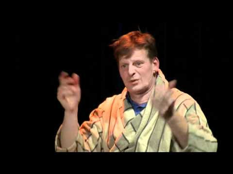 Kabarettist - Lüder Wohlenberg ist Arzt und Kabarettist und schafft es auch mit seinem zweiten Soloprogramm